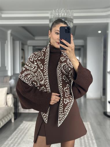 Krem Orta Kahve Desenli Üçgen Kadın Triko Şal