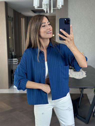 Lacivert Asimetrik Tek Cepli Dokulu Kadın Gömlek