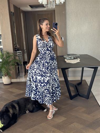 Lacivert Beyaz Desenli Kruvaze Yaka Sıfır Kol Cepli Kadın Elbise 