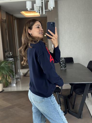 Lacivert Bisiklet Yaka Kalp Detay Kadın Triko Kazak