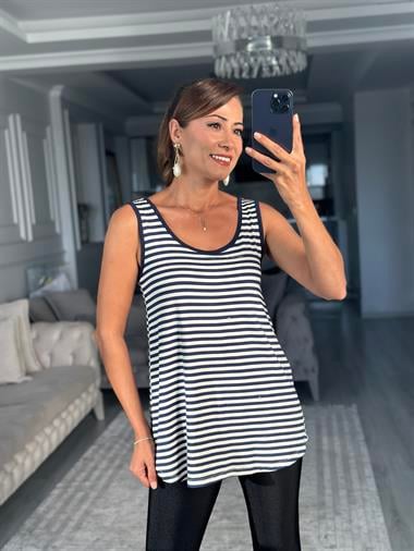 Beyaz Lacivert Çizgili Askılı Eteği Oval Oversize Kadın Bluz