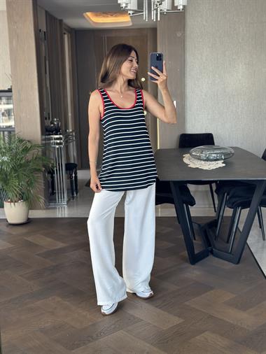 Lacivert Çizgili Kırmızı Biyeli Askılı Eteği Oval Oversize Kadın Bluz