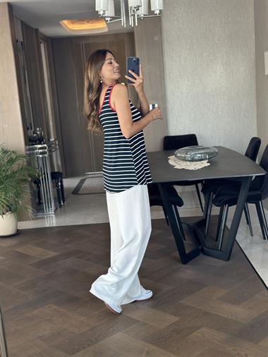 Lacivert Çizgili Kırmızı Biyeli Askılı Eteği Oval Oversize Kadın Bluz