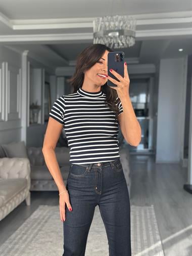 Lacivert Çizgili Kısa Kol Yarım Balıkçı Fitilli Kaşkorse Kadın Body