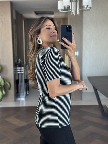 Lacivert Çizgili Nakışlı Bisiklet Yaka Kadın T-Shirt