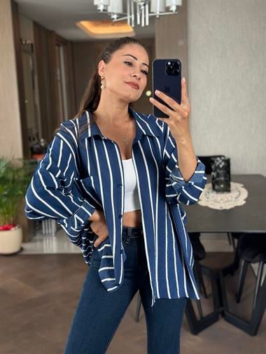Lacivert Çizgili Tek Cepli Salaş  Kadın Gömlek
