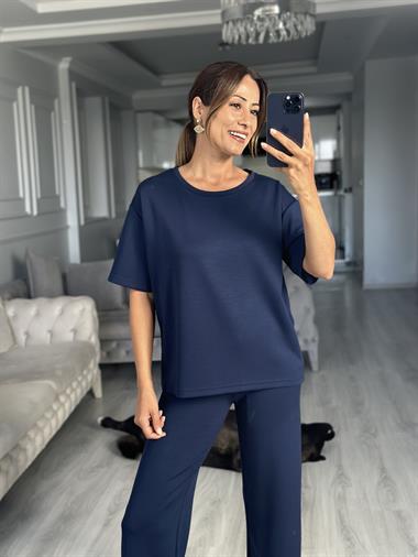 Lacivert İthal Kumaş T-Shirt Cepsiz Pantolon Kadın İkili Takımı