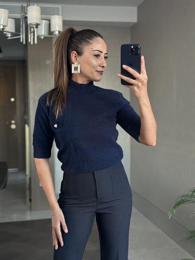 Lacivert Kalp Detay Yarım Balıkçı Kısa Kol Kadın Bluz