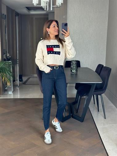 Lacivert Karol Asimetrik Paça Kontrast Naturel Kadın Mom Jean Pantolon