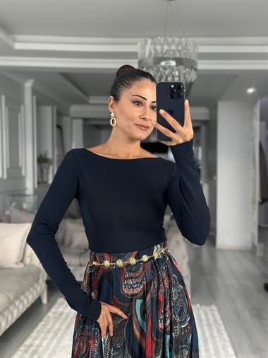 Lacivert Kayık Yaka Uzun Kollu Top Kadın Bluz
