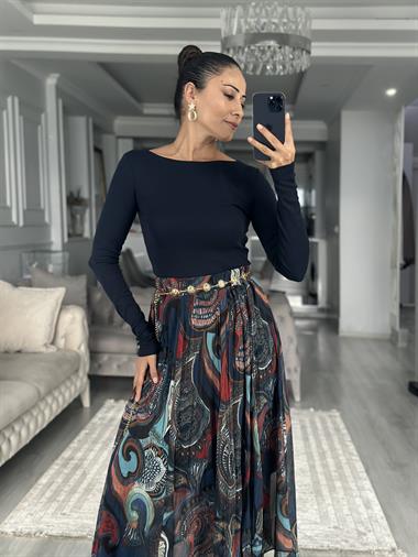 Lacivert Kayık Yaka Uzun Kollu Top Kadın Bluz