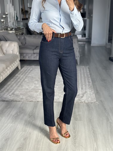 Lacivert Kemerli Straight Cut Kadın Jean Pantolon