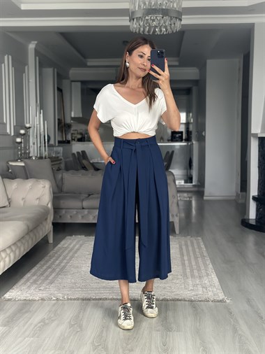 Lacivert Krep Kumaş Arka Beli Lastikli Kadın Etek Pantolon