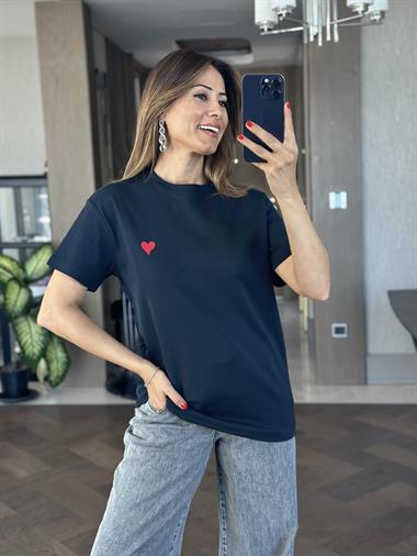 Lacivert Küçük Kalp Detay Bisiklet Yaka Kısa Kol Kadın T-Shirt