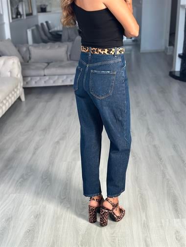 Lacivert Leopar Kemerli Paça Yıpratmalı Kadın Mom Jean Pantolon
