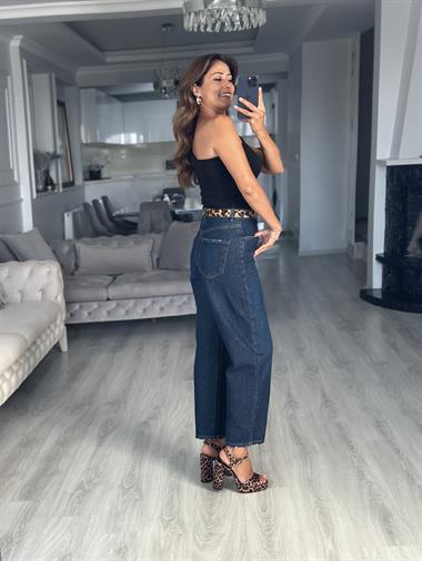 Lacivert Leopar Kemerli Paça Yıpratmalı Kadın Mom Jean Pantolon