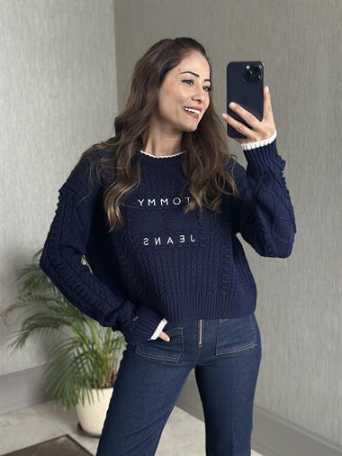Lacivert Marka Model Kabartma Örgülü Kadın Triko Kazak