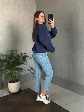 Lacivert Omzu Dikiş Detaylı Bisiklet Yaka Şardonlu Kadın Sweatshirt
