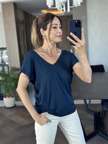 Lacivert Ön Arka V Yaka Kısa Yarasa Kol Kadın T-Shirt