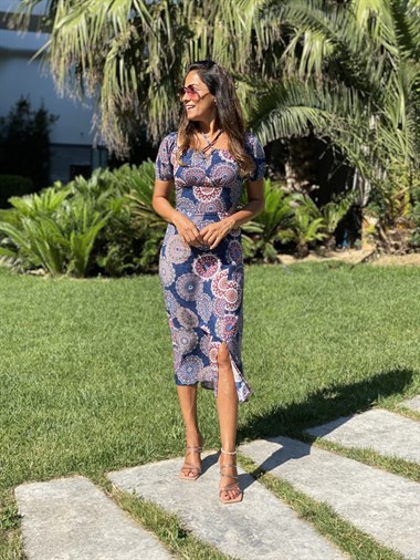 Lacivert Şal Desen Yırtmaçlı Viskon Kadın Elbise