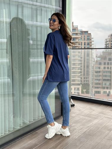 Lacivert Ucla Bakılı Bisiklet Yaka Kadın T-Shirt