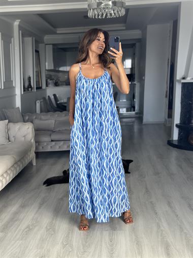 Mavi Desenli Dökümlü Askılı Midi Boy Kadın Elbise