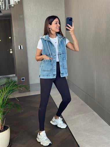 Mavi Eteği Apolet Detay Çıkarılabilir Kapüşonlu Kadın Jean Yelek