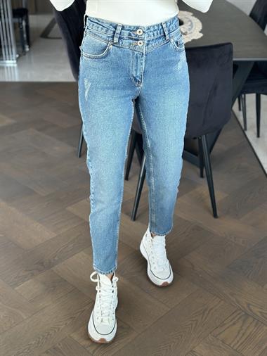 Mavi Karol İki Düğmeli Önü Dikiş Detay Mom Fit Kadın Jean