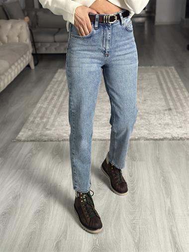 Mavi Kemerli Slim Mom Fit Kadın Jean Pantolon