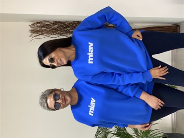 Mavi Yazı Baskılı Bisiklet Yaka Basic Kadın Sweatshirt