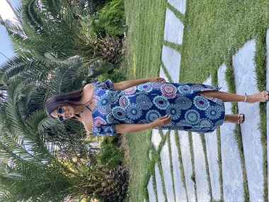 Mavi Şal Desen Yırtmaçlı Viskon Kadın Elbise