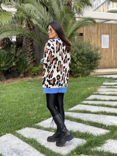 Mavi Şerit Detay Leopar Kadın Kazak