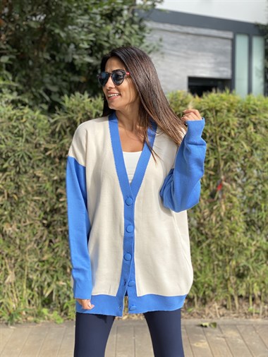 Mavi Şerit Detaylı Düğmeli Kadın Hırka