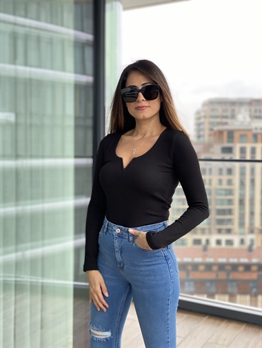 Mavi Yırtık Detaylı İspanyol Paça Jean