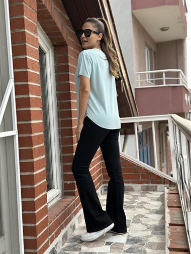 Mint Yeşili Bisiklet Yaka Lazer Kesim Modal Kadın T-Shirt