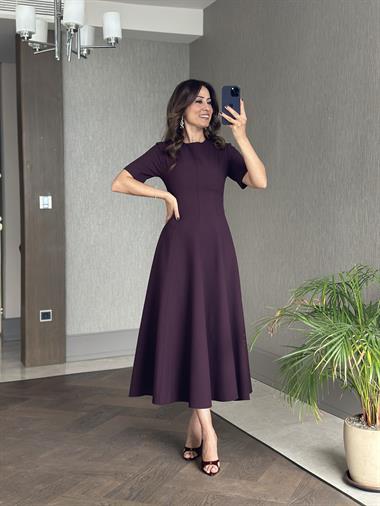 Mürdüm Bisiklet Yaka Kısa Kol Sırtı Fermuarlı Parçalı Kadın Midi Boy Elbise
