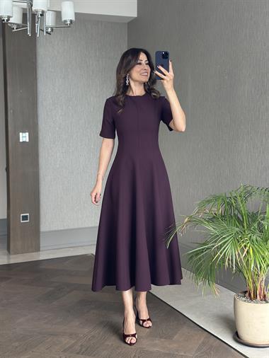 Mürdüm Bisiklet Yaka Kısa Kol Sırtı Fermuarlı Parçalı Kadın Midi Boy Elbise