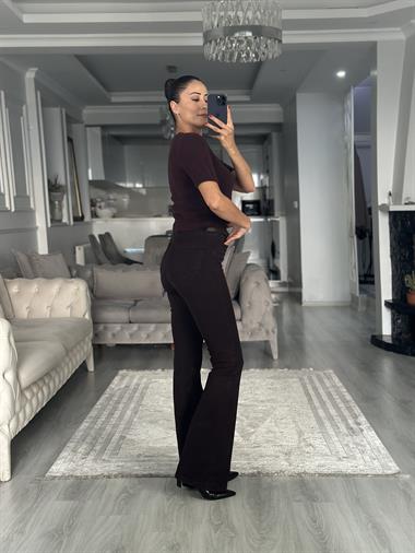 Mürdüm Yumuşak Dokulu Kısa Kol Triko Kadın Kazak