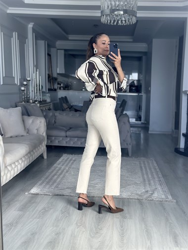 Naturel Kemerli Straight Cut Kadın Jean Pantolon