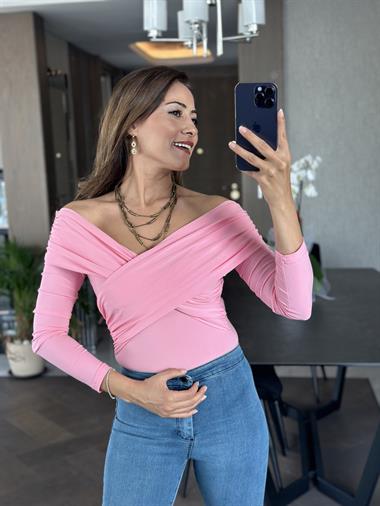 Pembe Çapraz Detay Uzun Kollu Sandy Kadın Bluz