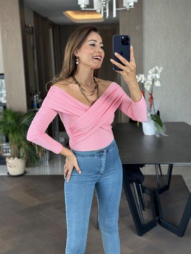 Pembe Çapraz Detay Uzun Kollu Sandy Kadın Bluz