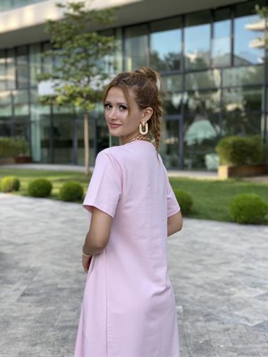 Pembe Cepli Taş Kalpli Basic Midi Boy Kadın Elbise