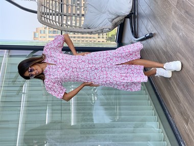 Pembe Çiçek Desenli  Hakim Yaka Poplin Kadın Elbise