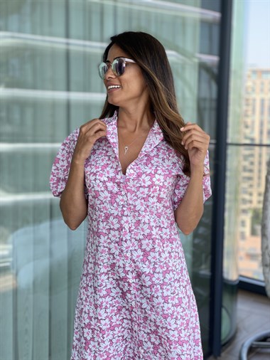 Pembe Çiçek Desenli  Hakim Yaka Poplin Kadın Elbise
