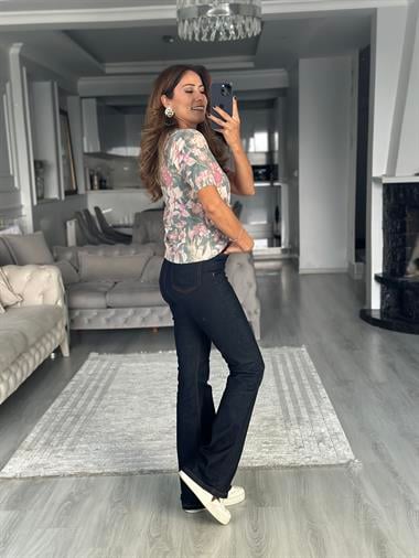 Pembe Floral Baskılı Kısa Kol Kadın Bluz