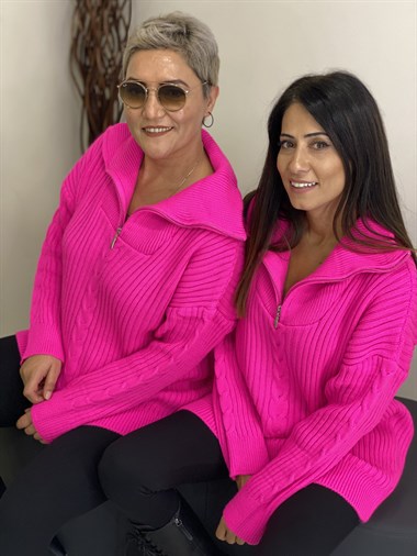 Pembe Geniş Yaka Fermuarlı Triko Kadın Kazak
