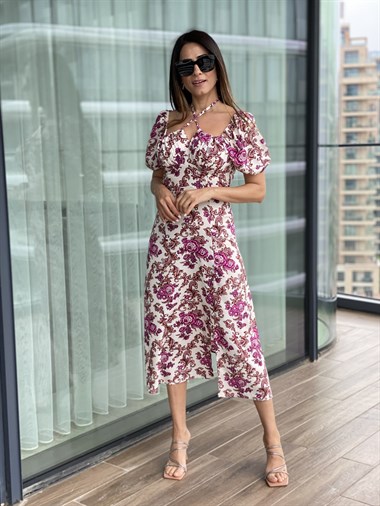 Pembe Gül Desenli Önü Büzgülü Yırtmaçlı Viskon Elbise
