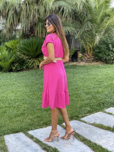 Pembe Hasır Kemerli Kruvaze Yaka Örme Brode Kadın Elbise