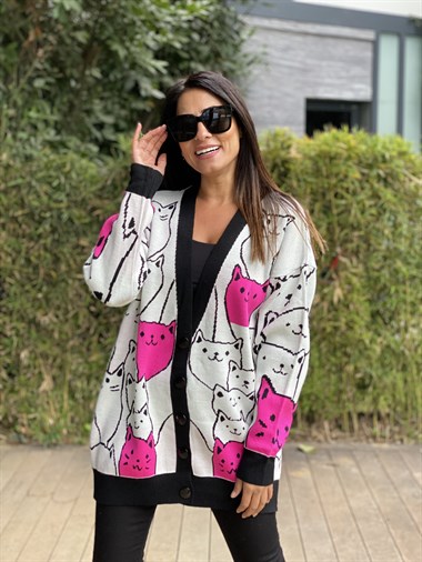 Pembe Kedi Desenli Düğmeli Kadın Hırka
