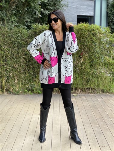 Pembe Kedi Desenli Düğmeli Kadın Hırka